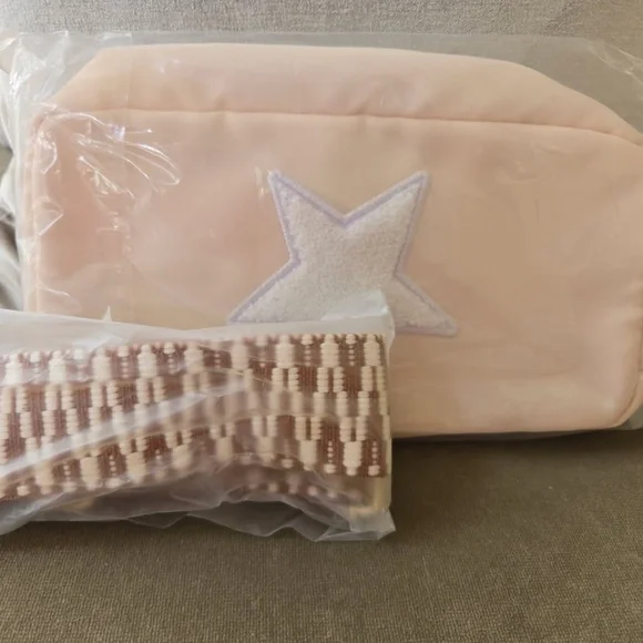 Bloc bag in ivory w/ white star & adjustable crossbody or shoulder strap NEW - Picture 14 of 16